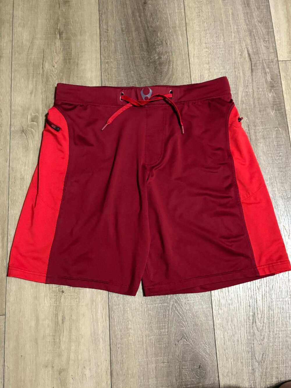 HYLETE Above Knee Gym Shorts Men's Large